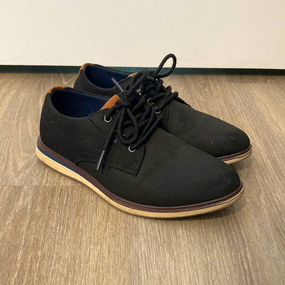 Dress shoes for boys - Picture 1 of 5